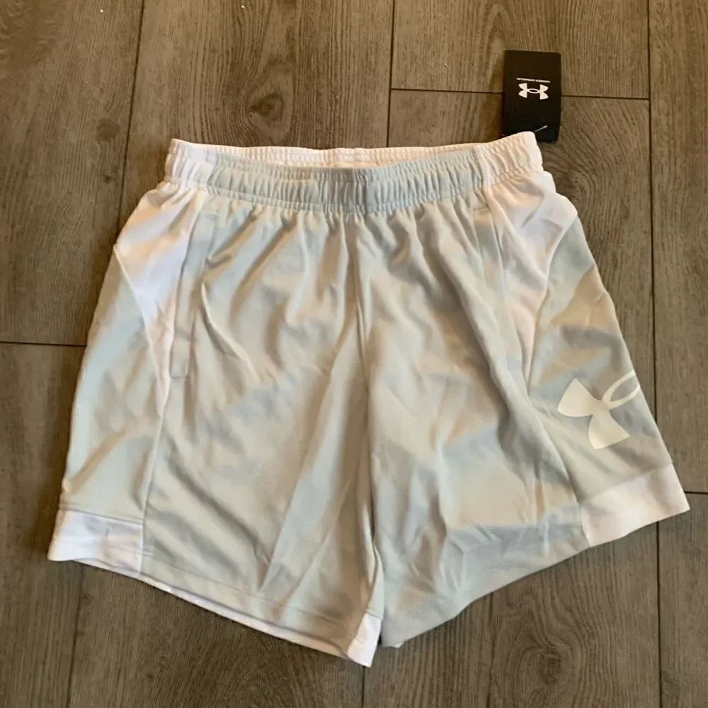 Under armour baseline 6” shorts with drawstring and pockets